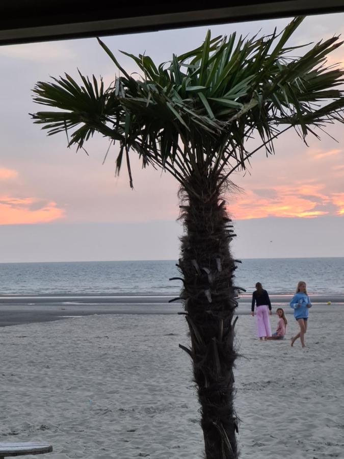 vakantie appartement DUMONT BEACH De Panne Buitenkant foto