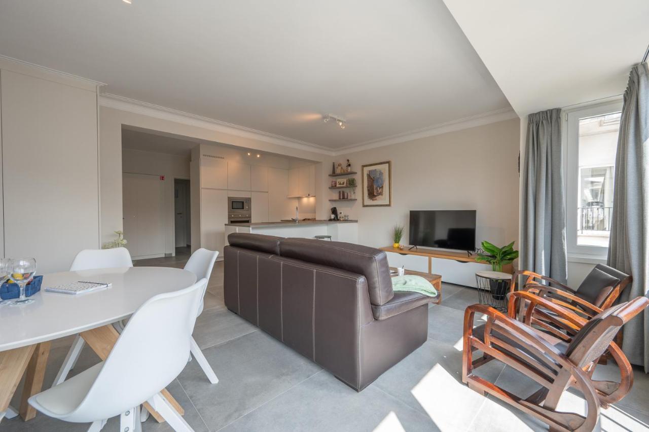 vakantie appartement DUMONT BEACH De Panne Buitenkant foto