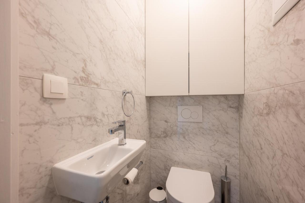 vakantie appartement DUMONT BEACH De Panne Buitenkant foto